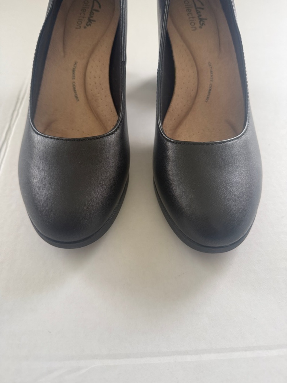 Clarks Black Leather Block Heel Pumps - Picture 5 of 6
